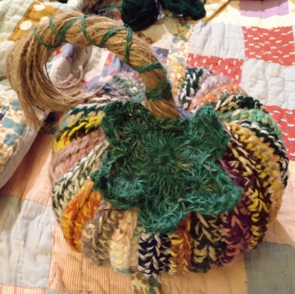 🍁NEW Fall Boho Crochet Pumpkin HANDCRAFTED Handmade - Picture 2 of 3